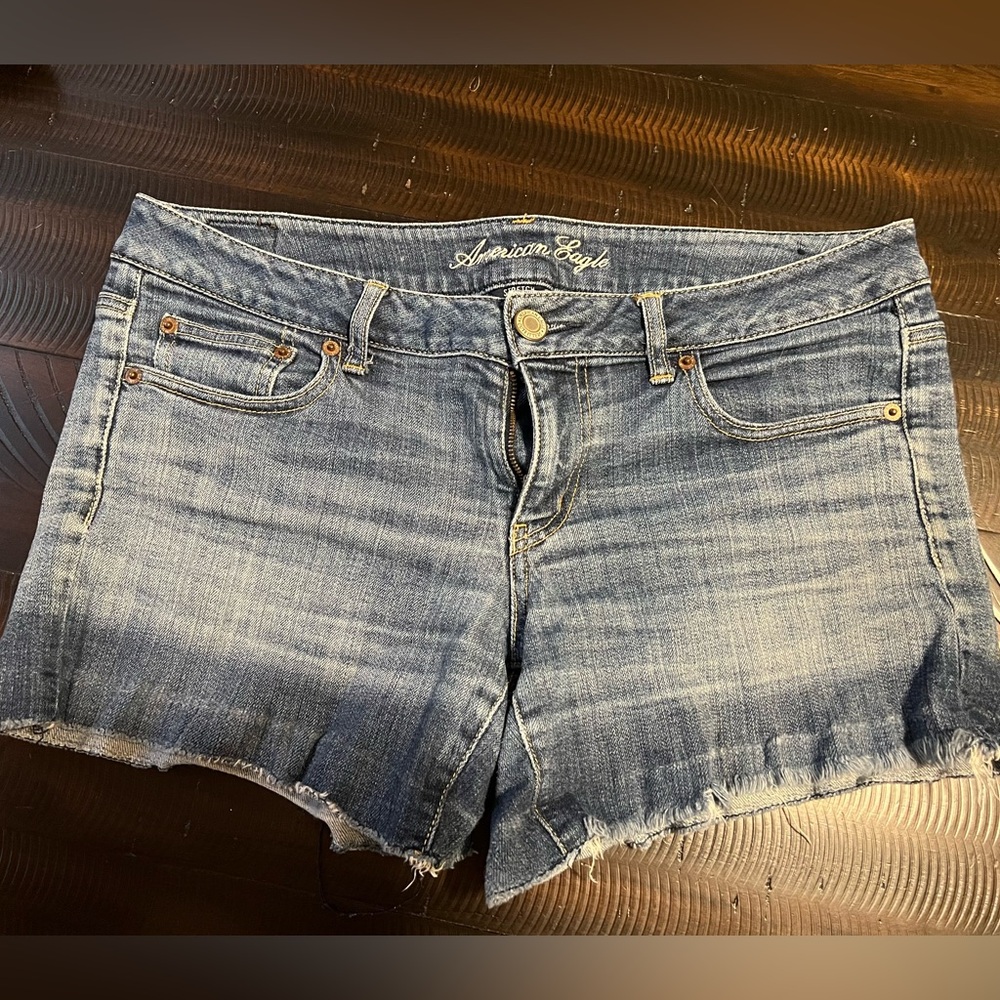 Sz 12 American Eagle jean shorts - Picture 2 of 7